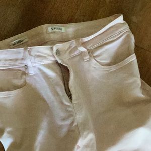 Light wide leg frayed hem jeans